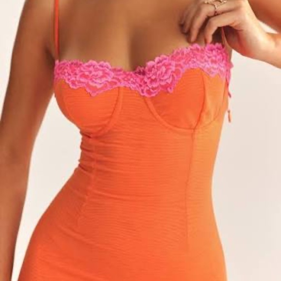 House of CB Aiza Flame Orange Lace Corset Maxi Dress NWT - Picture 7 of 16